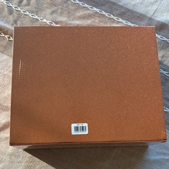 Taylor Swift The Life of a Showgirl Cardigan Box Set - Picture 4 of 6